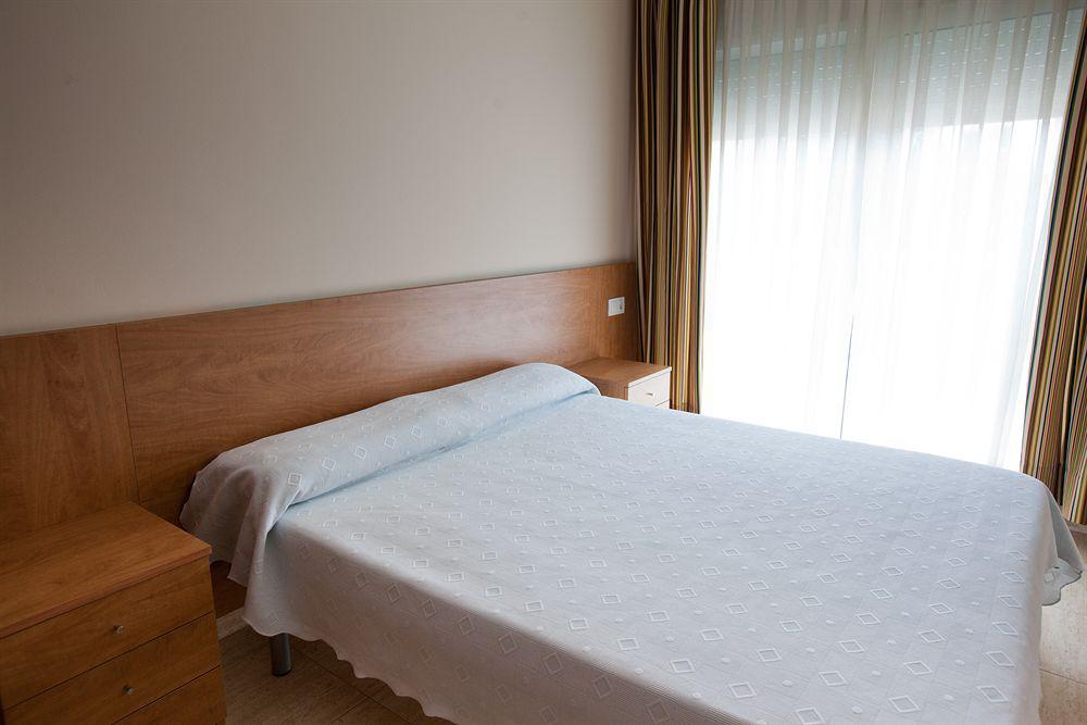 Apartaments Costamar Calafell Zimmer foto